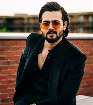 Bhuvan Bam relocates to Mumbai, says city holds endless possibilities for growth Bhuvan Bam relocates to Mumbai, says city holds endless possibilities for growth