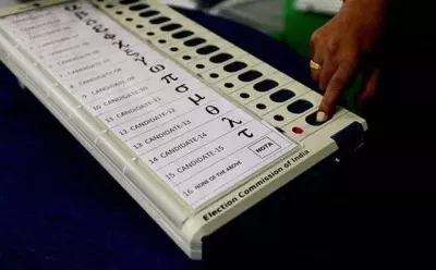 Should re-election be held with fresh candidates if NOTA gets a majority? SC issues notice to EC Should re-election be held with fresh candidates if NOTA gets a majority? SC issues notice to EC