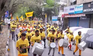 Walk for Kejriwal: AAP organises rally amidst Chief Ministers legal woes