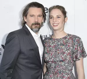 Ethan Hawke reveals his daughter Maya wont share Stranger Things spoilers