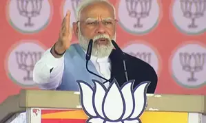 Can you give responsibility of country to Cong, which has history of plunder: PM Modi