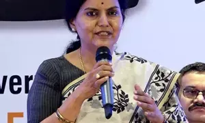 Fraudsters using Telangana Chief Secretary’s DP to make fake calls