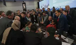 In run-up to plastics treaty in November, 170 nations agree to cut production