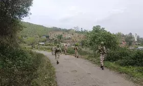 Manipur: Women village volunteers prevent Army from taking away seized arms & ammunition