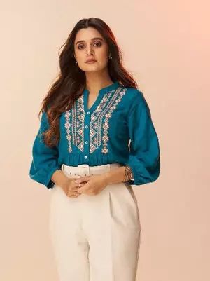 Pallavi sets trap to expose Pappis deceit in Aangan Aapno Kaa