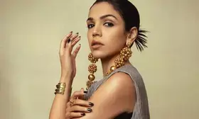 Shriya Pilgaonkar points to scary nature of doom-scrolling on Internet
