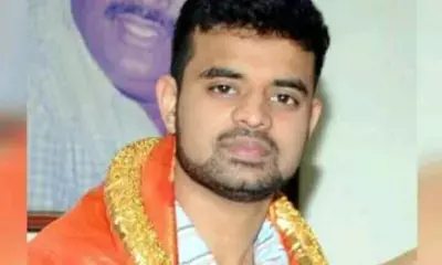 Sex scandal: Slugfest turns ugly as Shivakumar brothers say Kumaraswamy behind release of Prajwal Revannas videos