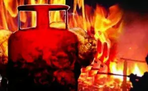 Four of family die in LPG cylinder explosion in Bihar Four of family die in LPG cylinder explosion in Bihar