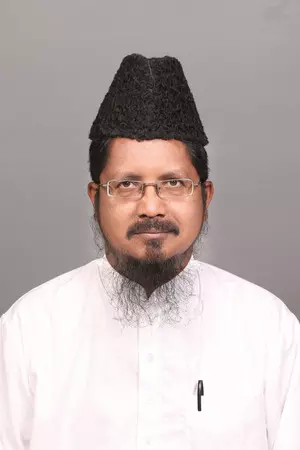 Muslim cleric accuses SP of selling minority votes, calls for boycott Muslim cleric accuses SP of selling minority votes, calls for boycott