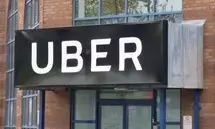 10,000 London cabbies sue Uber for millions over taxi-booking rules