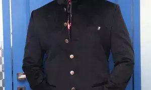 Ali Hassan will be seen with long hair, man bun, white beard in Main Hoon Saath Tere