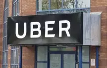 10,000 London cabbies sue Uber for millions over taxi-booking rules 10,000 London cabbies sue Uber for millions over taxi-booking rules