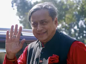 BJP trying to create a monolithic idea of India’, says Shashi Tharoor