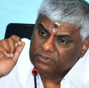 K’taka sex scandal: Won’t interfere, says CM Siddaramaiah after SIT arrests ex-PM Deve Gowda’s son (Ld)