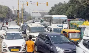 Challans surge by 67 pc in Delhi for driving against traffic flow