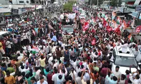 Actor Venkatesh campaigns for Congress candidate in Khammam