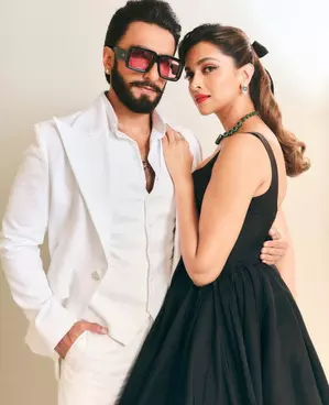 Ranveer deletes wedding pics with Deepika? Fans say shadi ki album jalaa di
