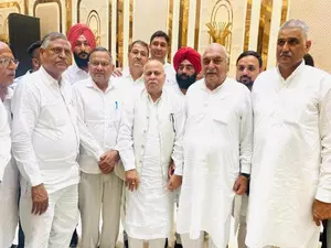 Haryana: Ahead of polls, 3 Independent MLAs extend support to Congress