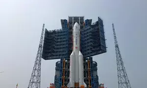 Chinas Change-6 enters lunar orbit after near-moon braking