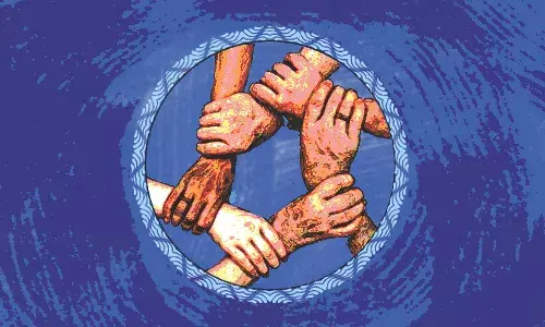 Be a Supportive Shoulder to Lean On: How to Help Someone With Mental Health Struggles