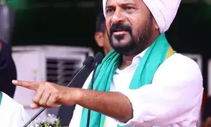 EC notice to Telangana Congress over remarks against KCR