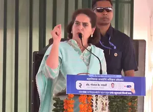 PM cries like a child on his problems rather than wiping tears of people, Priyanka says at Maha rally