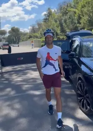 Djokovic wears helmet at Italian Open a day after water bottle falls on his head at venue