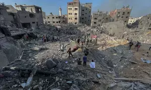 Fierce fighting between Israeli forces and armed Palestinians reported in Gaza