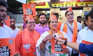Varanasi residents flaunt Har Dil Mein Modi T-shirts, heap praise on Centres progressive schemes