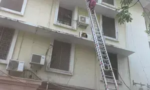 Seven rescued from after fire breaks out at Income Tax office in Delhi (Lead)