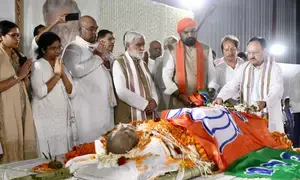 BJP chief Nadda pays homage to Sushil Modi, attends last rites
