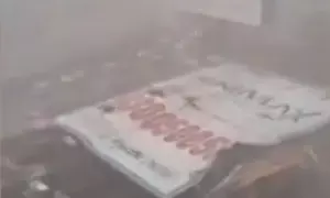 Remove all illegal hoardings from railway property, BMC issues notice to WR, CR