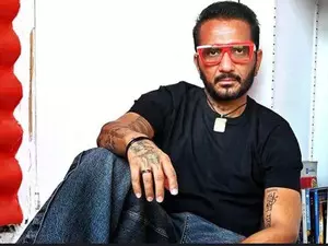 Mumbai hoarding crash: Billboard owner Bhavesh Bhinde nabbed from Udaipur Mumbai hoarding crash: Billboard owner Bhavesh Bhinde nabbed from Udaipur