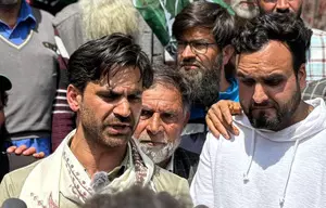 PDPs Srinagar candidate Waheed Para booked for violation of model poll code