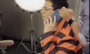 SRK gets friendship ultimatum from Karan Johar in leaked clip