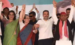 Sonia Gandhi makes an emotional appeal for Rahul in Raebareli