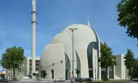 Turkish religious body expands Imam training programme in Germany