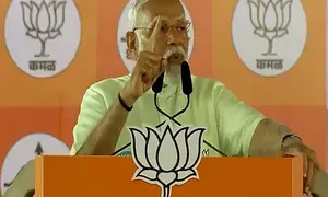 PM Modi slams Uddhav Thackeray for betraying Balasaheb & sacrifices of Shiv Sainiks in Mumbai rally