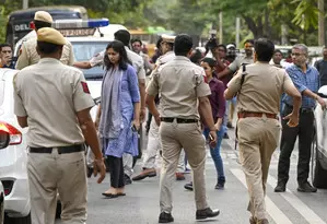 The Plot Thickens: Now Kejriwals PS lodges counter-complaint against Swati Maliwal The Plot Thickens: Now Kejriwals PS lodges counter-complaint against Swati Maliwal