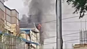 One dead in fire at Noida hotel, another critical One dead in fire at Noida hotel, another critical