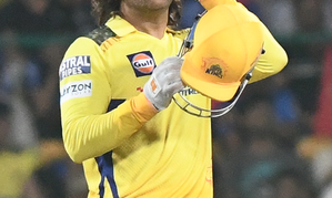 Dhoni likely to visit London for muscle tear treatment; will decide future course post-recovery: Sources