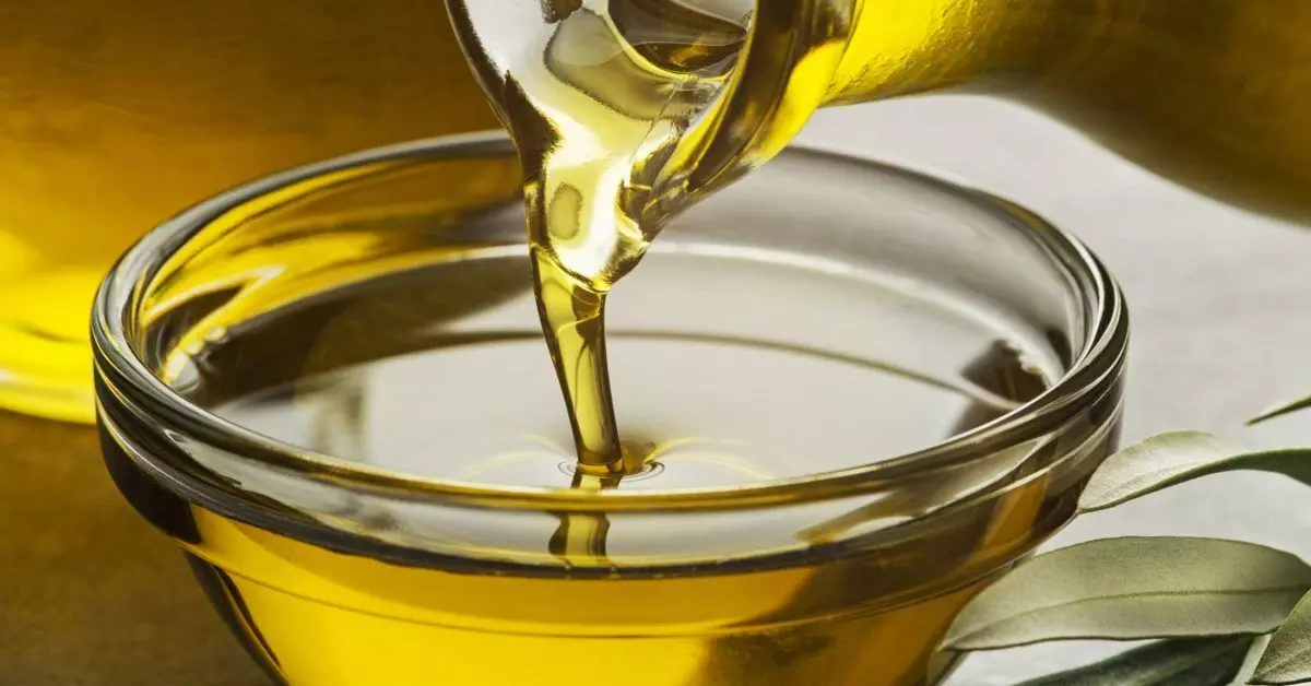 The Lurking Danger of Reheating Cooking Oils: ICMRs Wake-Up Call The Lurking Danger of Reheating Cooking Oils: ICMRs Wake-Up Call
