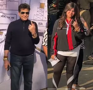 Jeetendra and Ektaa Kapoor cast their vote, show inked index finger to the world