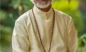 Thousands bid adieu to Kerala bishop killed in US road accident