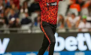 Cricket: Ottniel Bartman joins Hampshire Hawks for six Vitality Blast matches