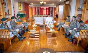 Eastern Army chief discusses India-Myanmar border security with Mizoram Governor, CM