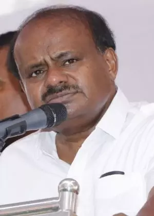 Shivakumar should be sacked for bringing disrepute to Deve Gowda’s family: Kumaraswamy