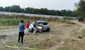 Criminal injured in encounter with police in Lucknow, accomplice escapes Criminal injured in encounter with police in Lucknow, accomplice escapes