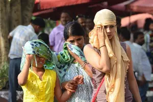Heatwave intensifies in Gujarat as most cities record above 42 degrees Celsius Heatwave intensifies in Gujarat as most cities record above 42 degrees Celsius