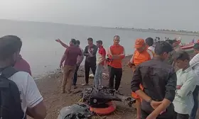 Solapur dam boat tragedy: Five bodies fished out, one missing